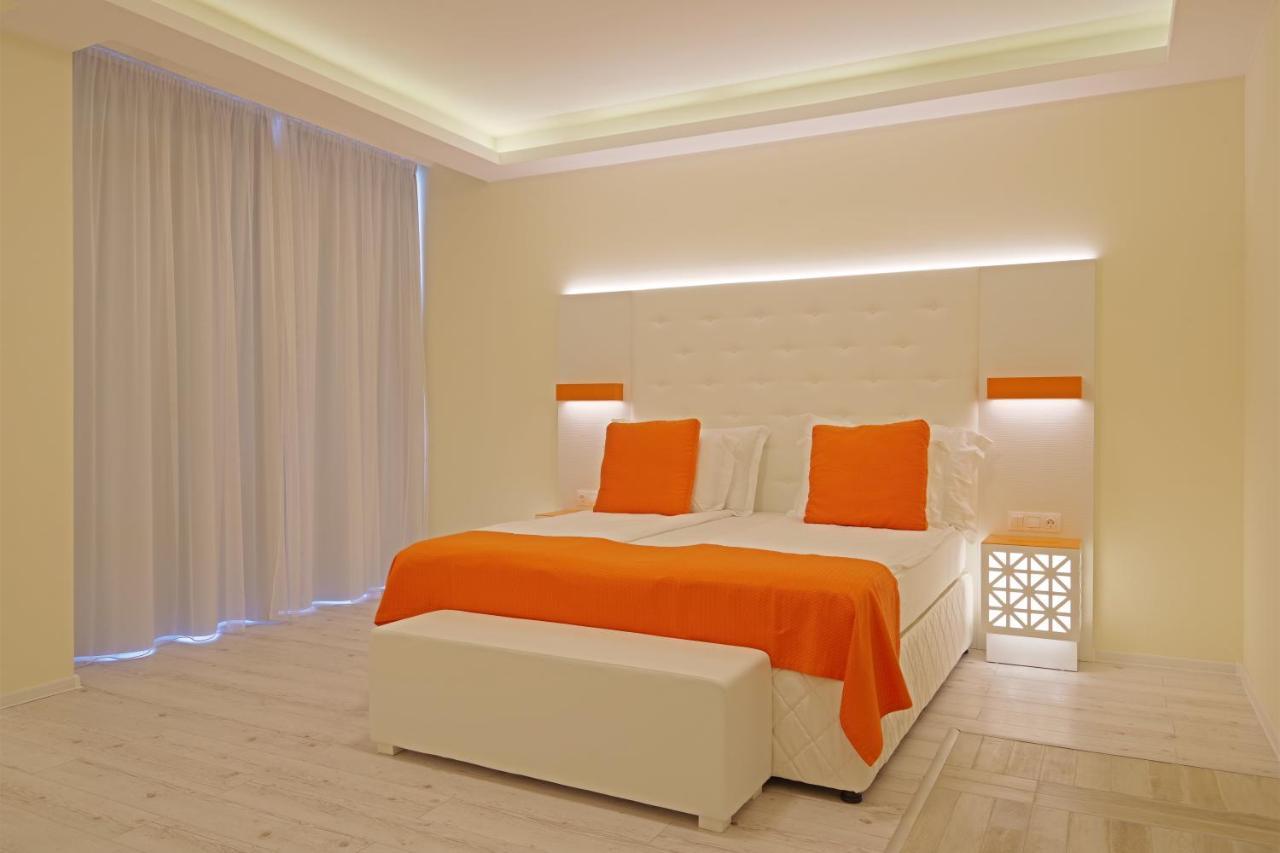 Hotel Perla Beach Luxury 프리모르스코 외부 사진