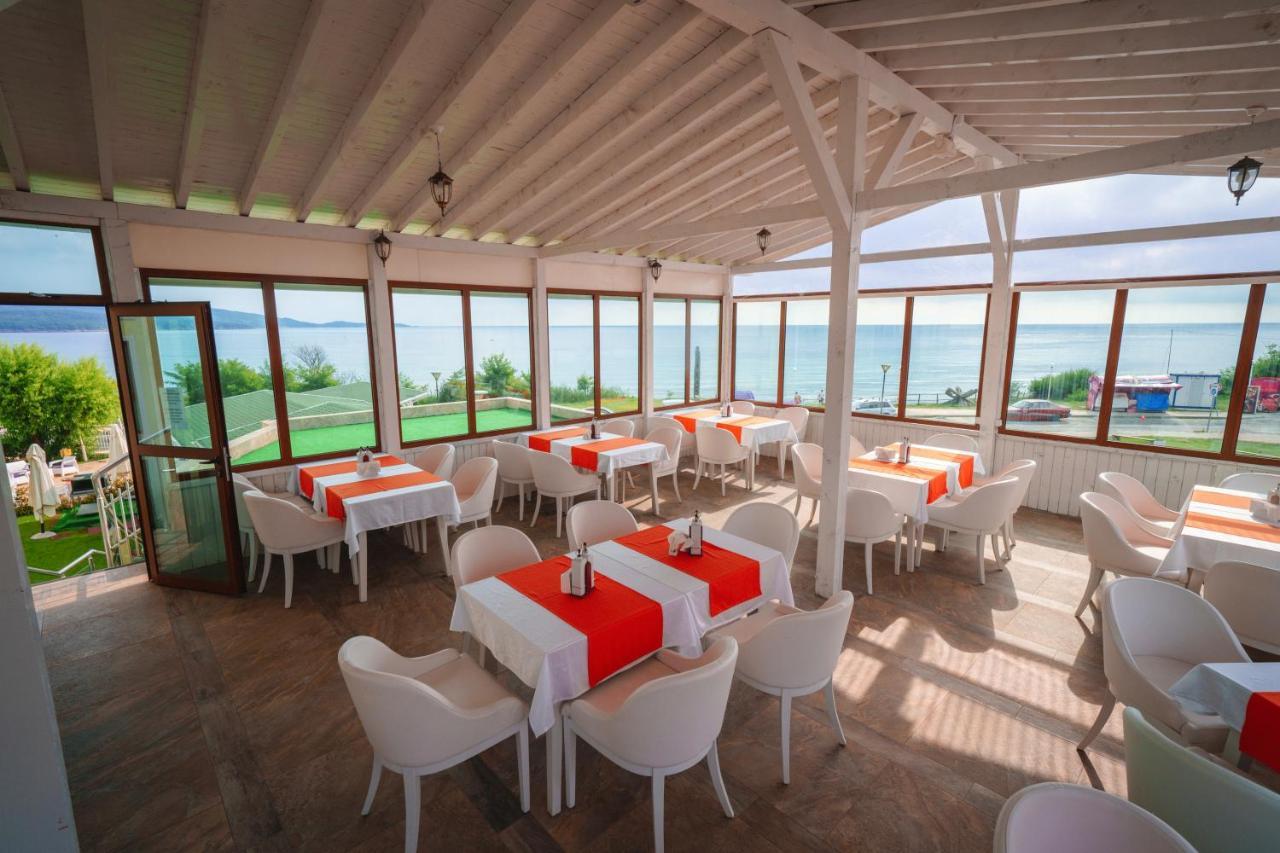 Hotel Perla Beach Luxury 프리모르스코 외부 사진
