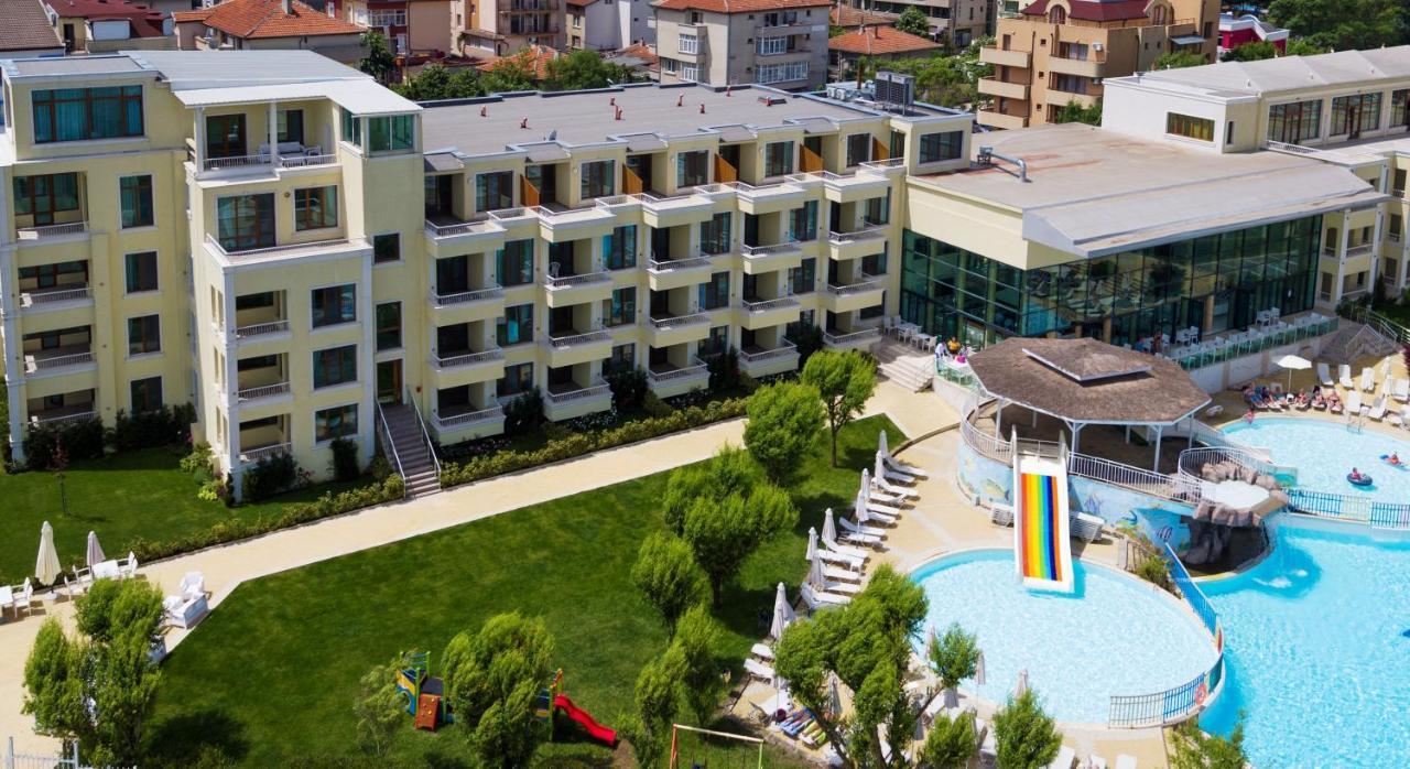 Hotel Perla Beach Luxury 프리모르스코 외부 사진